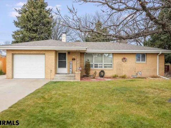 1920 Davis Ave, Gering, NE 69341