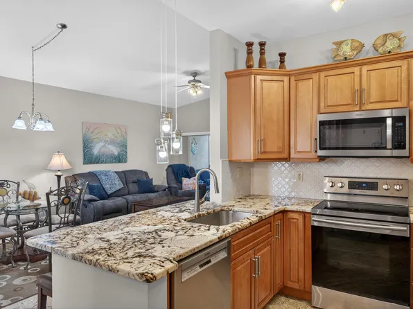 15441 Bellamar Cir APT 1123, Fort Myers, FL 33908