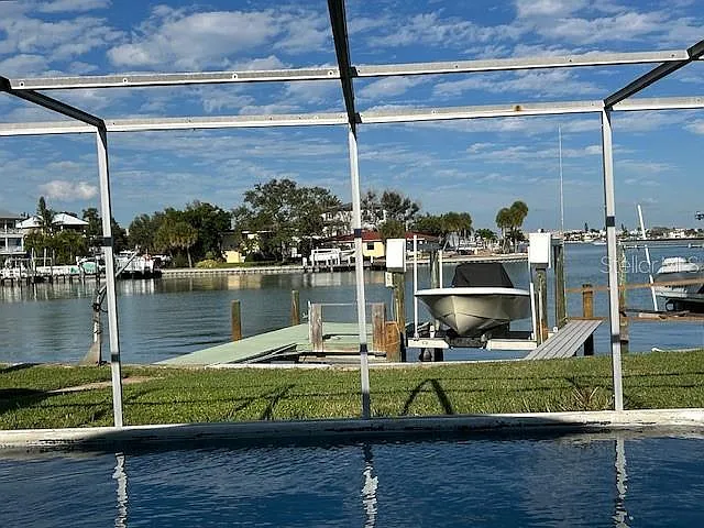 6901 Gulf Winds Dr — Photo 9
