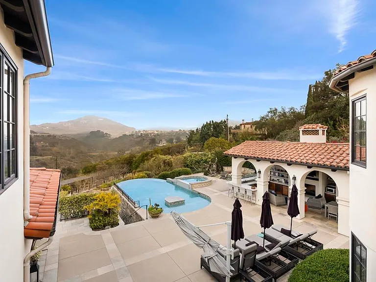 6152 Avenida Del Duque — Photo 14