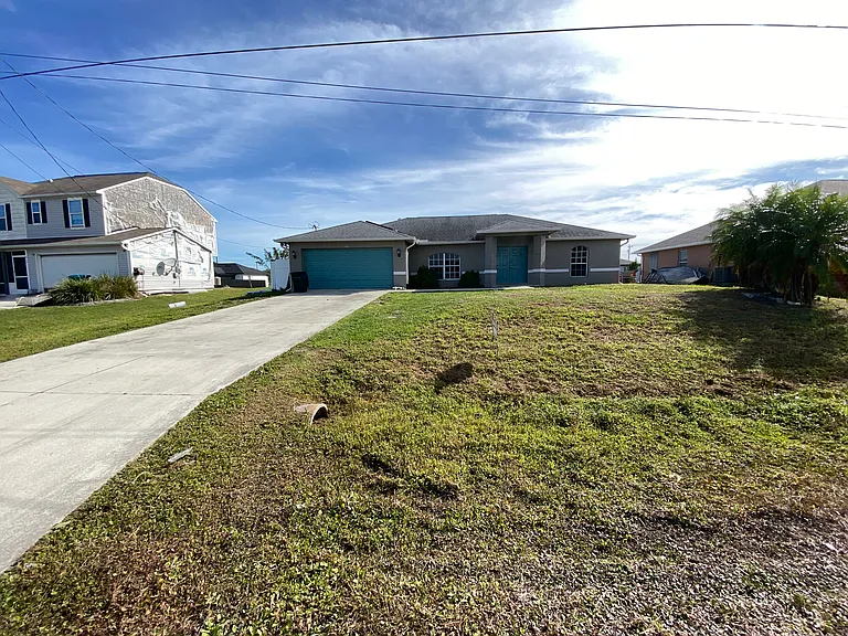 413 NW 16th Pl — Photo 2