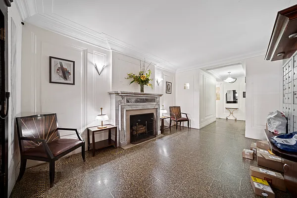 Rented by Bond New York | media 8