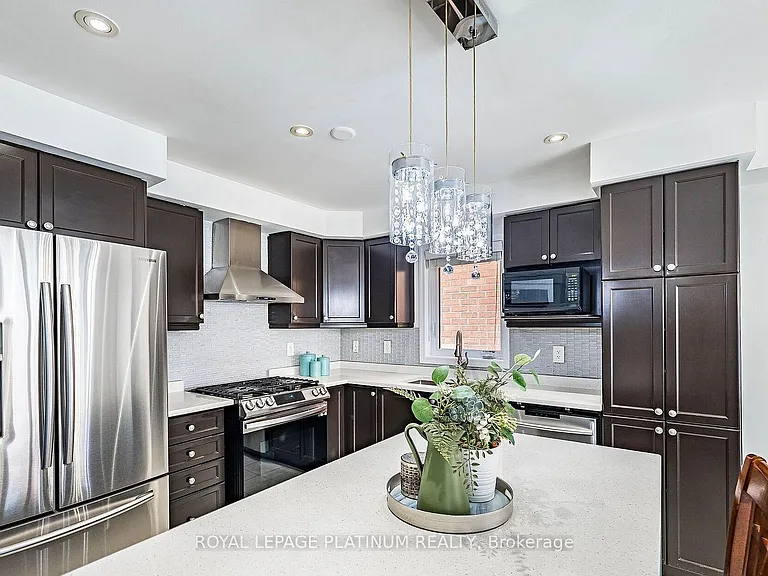 43 Arkwright Dr — Photo 13