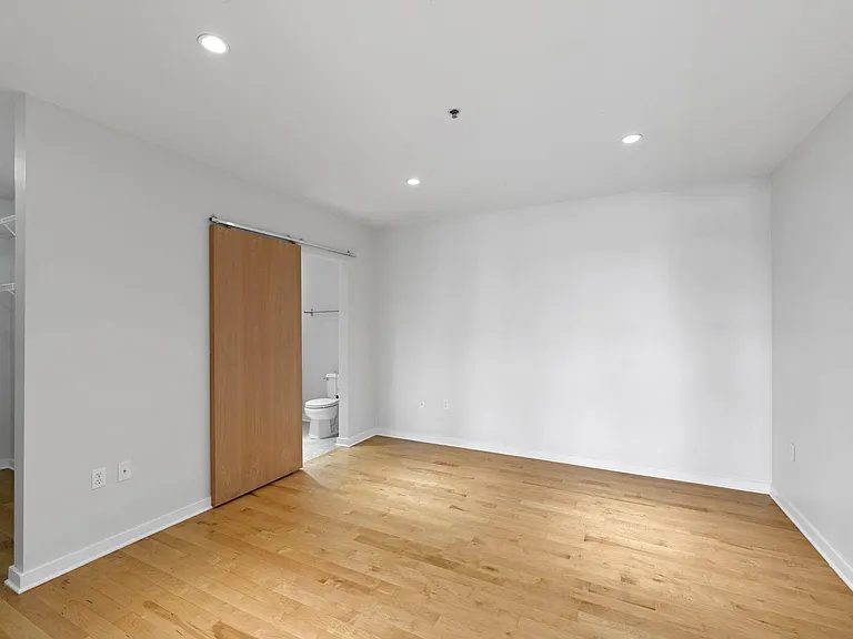 3104 W Lake St #104 — Photo 10