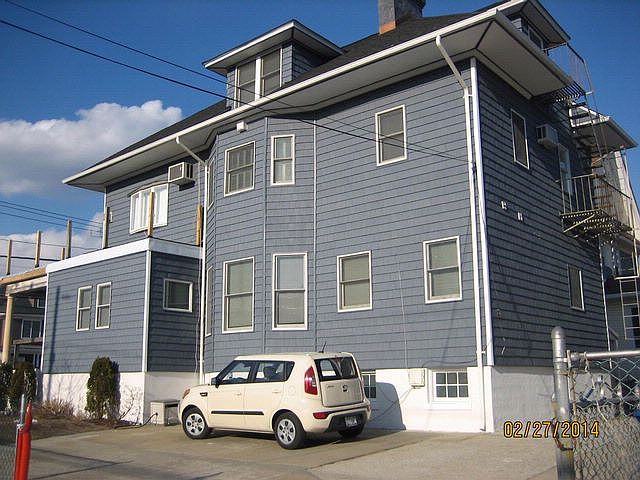1st image of 11917 Newport Ave