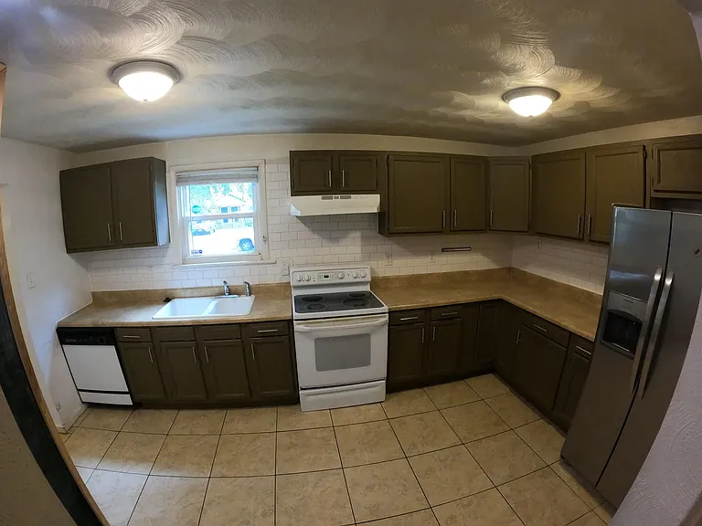 4000 Elkhorn Ave — Photo 2
