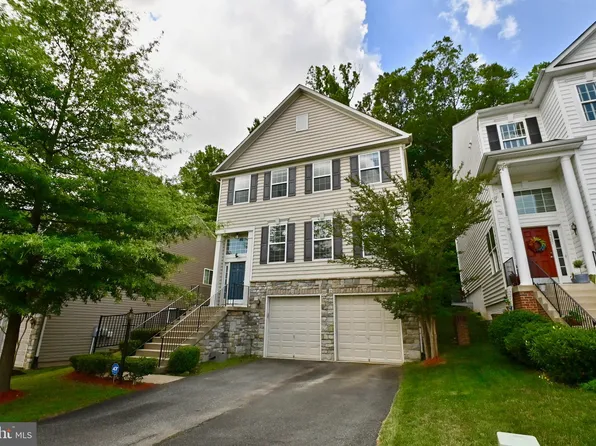 3393 Eagle Ridge Dr, Woodbridge, VA 22191