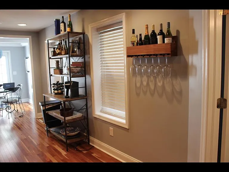 2528 Fleet St — Photo 5