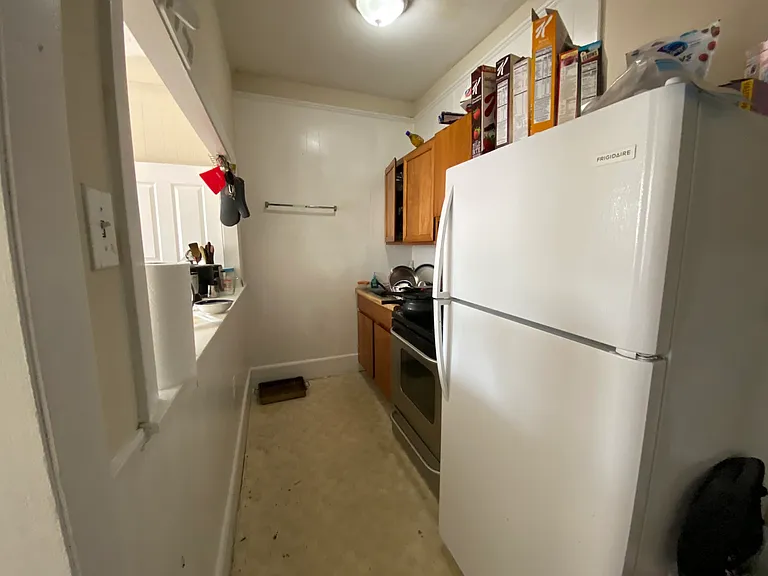 883 Huntington Ave — Photo 32