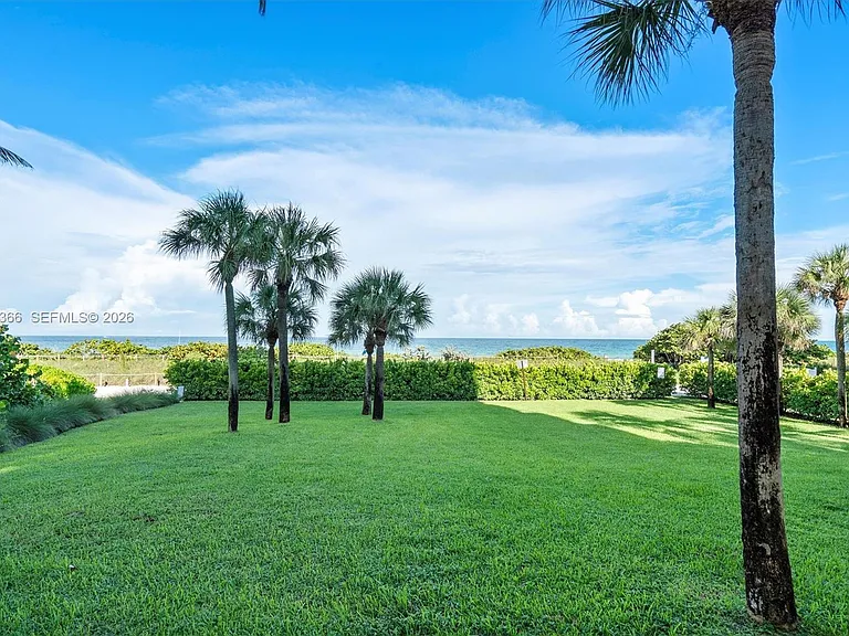 8911 Collins Ave #802 — Photo 26
