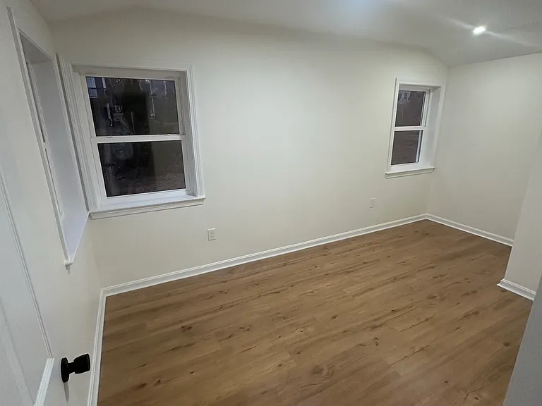 19 Leslie Rd #ACCESSORY DWELLING U — Photo 8
