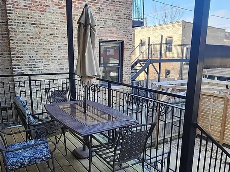2748 W Warren Blvd #2 — Photo 8
