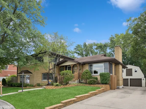 6455 W 88th Pl, Oak Lawn, IL 60453