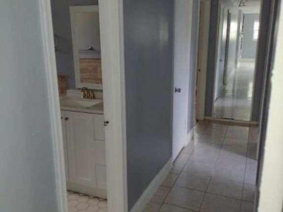 5th image of 5911 Barbados Way E