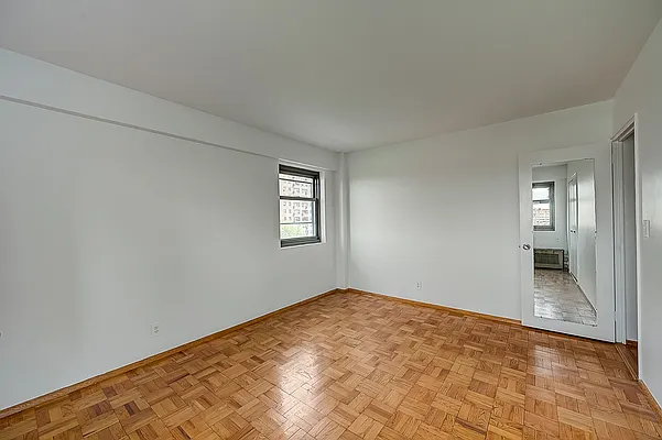 Sold by Horowitz Real Estate | media 42