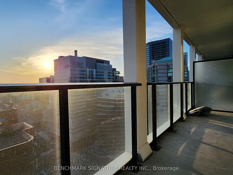 20 Edward St #2512 — Photo 18