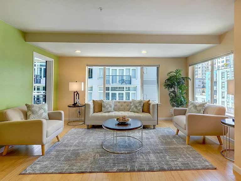 2717 Western Ave #522 — Photo 4