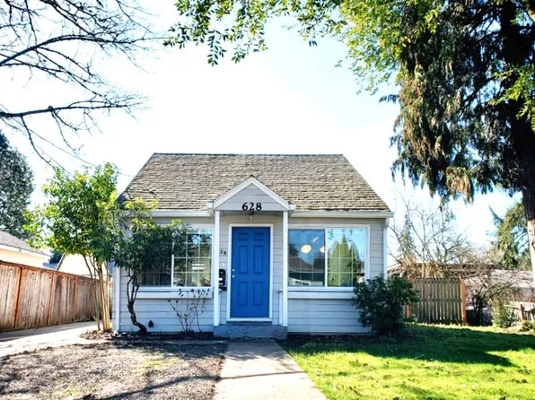 628 SE Walnut St, Hillsboro, OR 97123