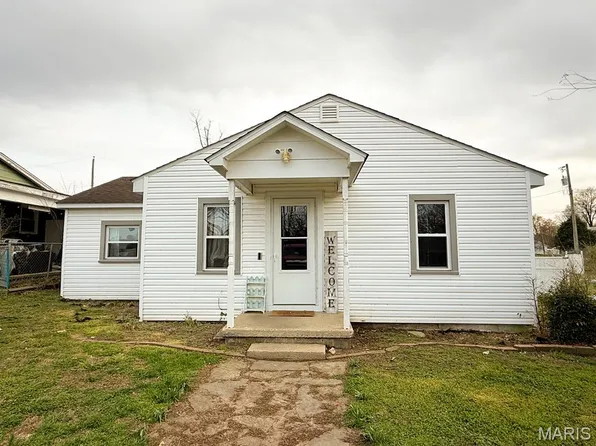 1707 Kentucky St, Sikeston, MO 63801