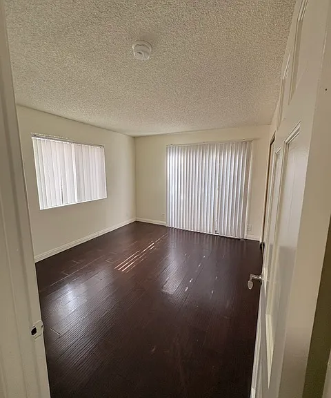 9129 Tobias Ave #212 — Photo 22