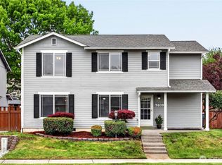 7409 Village Dr, Sumner, WA 98390