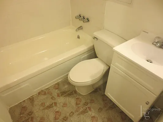 Rented by Hecht Group | media 23