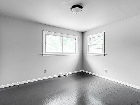 5th image of 1314 Vinton St