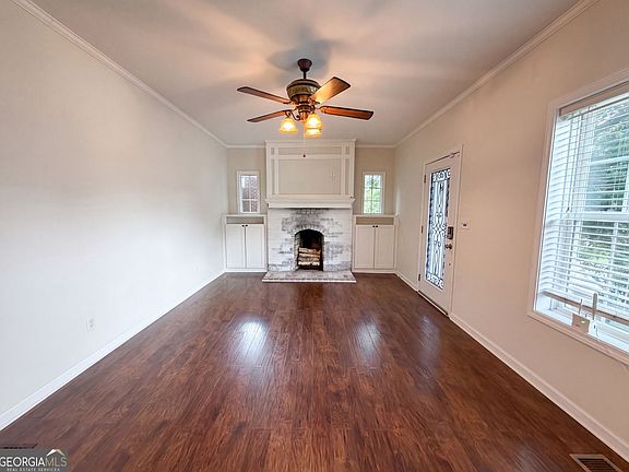 3rd image of 1773 Sylvan Rd SW