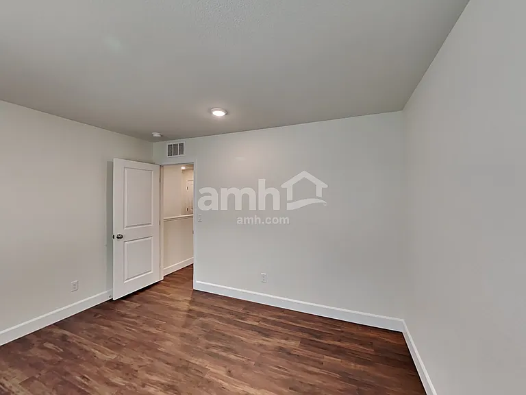 567 Lotus Land Ave — Photo 18