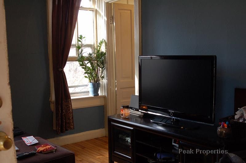 1st image of 1641 N North Park Ave APT 3F