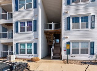 726 Waterford Dr, Edison, NJ