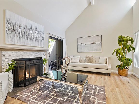 3rd image of 1766 Braddock Ct