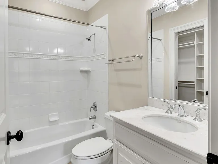 3205 Woodlawn Dr — Photo 24