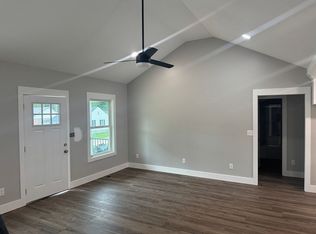 68 W Cherry St, Chatsworth, GA 30705