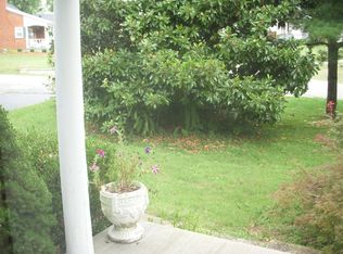 142 Lyons Dr, Frankfort, KY 40601