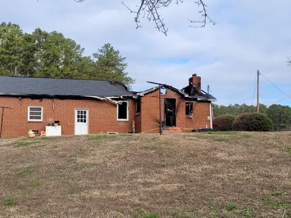 162 Hendricks Rd, Rydal, GA 30171