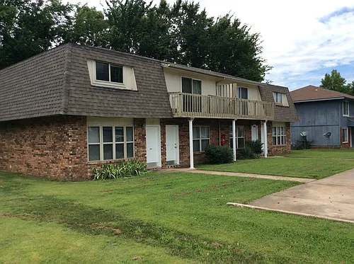 687 N Betty Jo Dr Photo 1