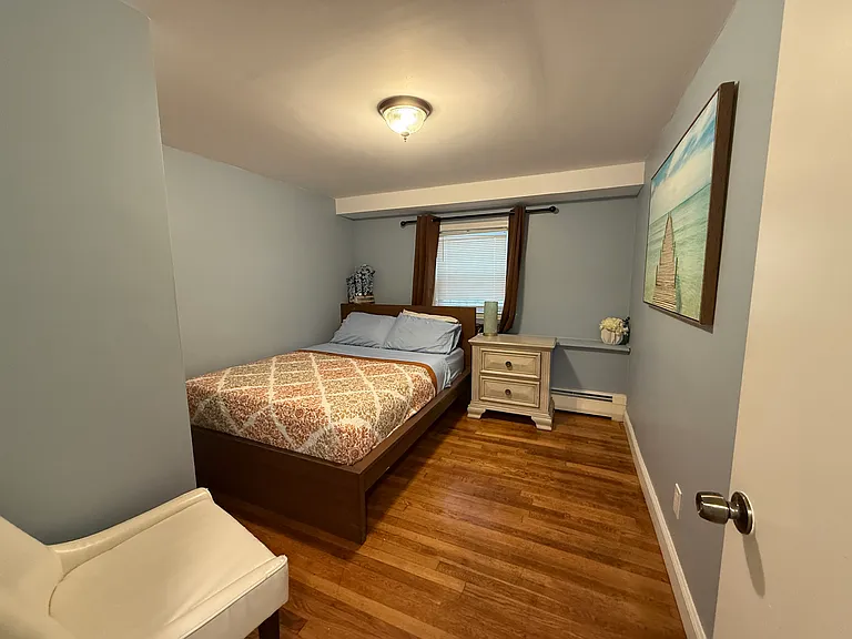 300 Mountain Ave #1 — Photo 4