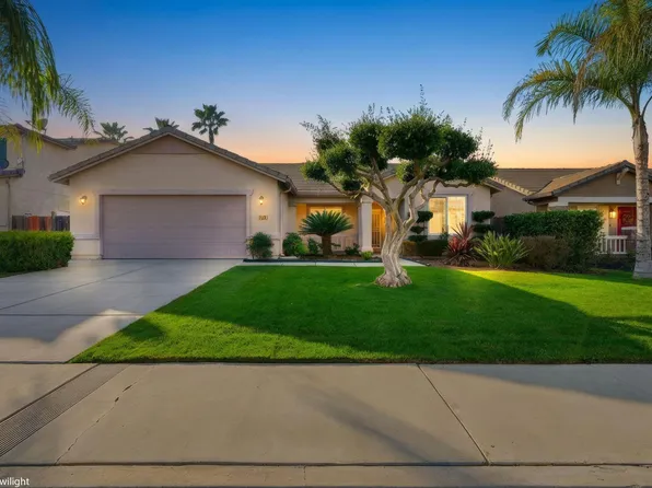 2058 N Chateau Way, Hanford, CA 93230
