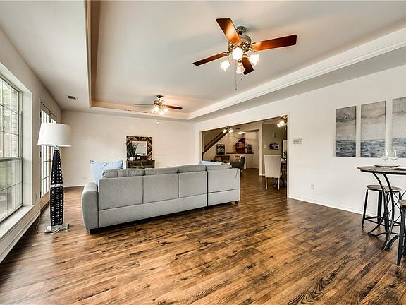 5th image of 605 Laguna Dr