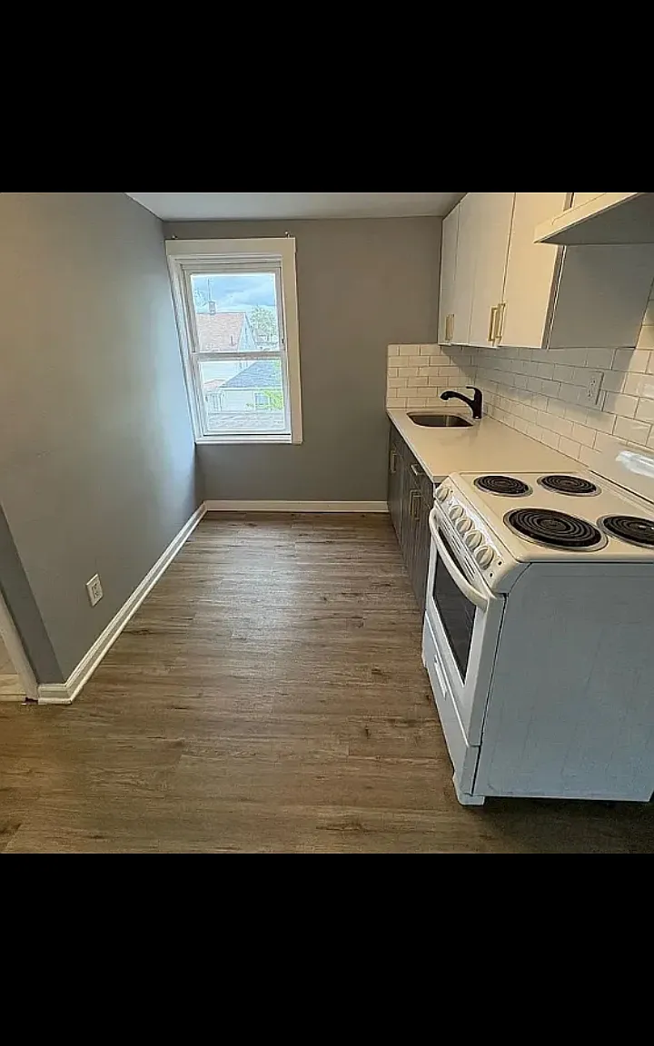 1 bed, $1,500 — Photo 3