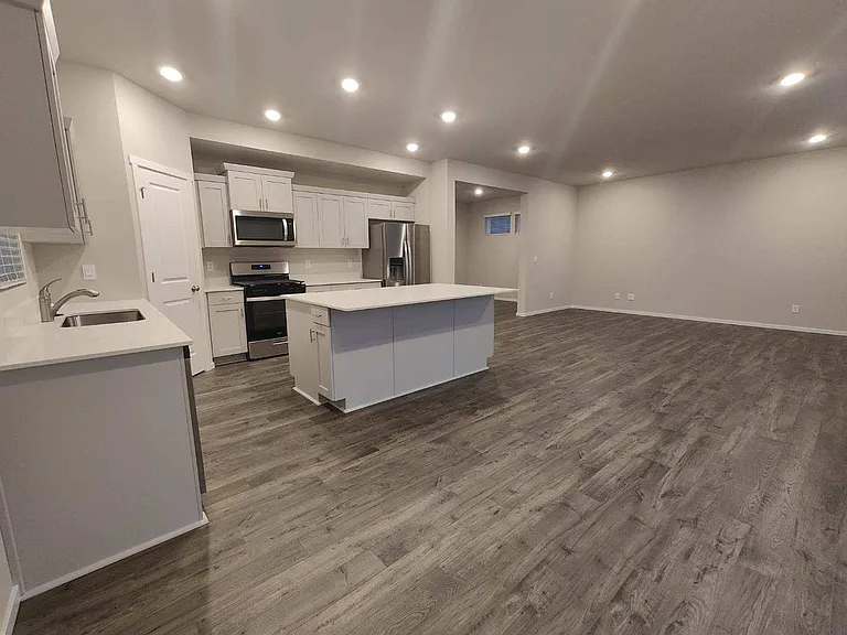 1429 SW Pendleton Way — Photo 5