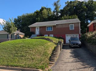 505 Maple St, Jeannette, PA 15644