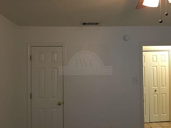 4th image of 4211 Thunder Creek Dr #A5bfc8268