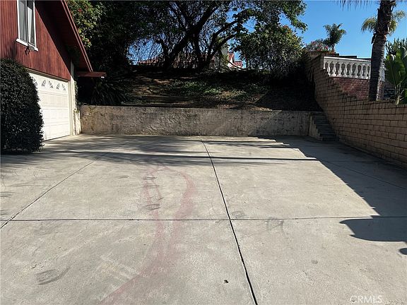 2nd image of 20524 Missionary Ridge St