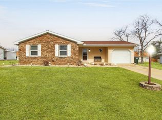 9 Buchanan Ct, Charleston, IL