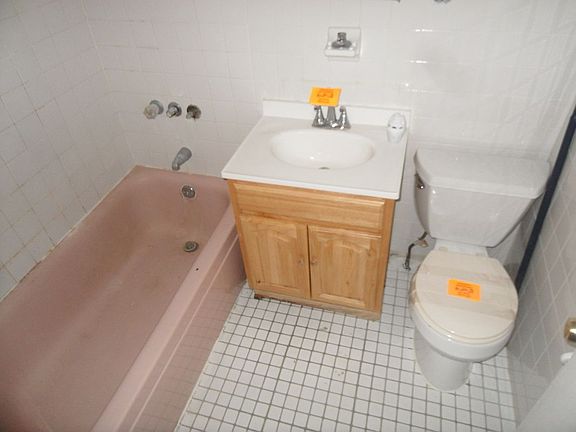 5th image of 8869 Eldert Ln