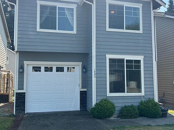 2nd image of 1532 NE Odessa Way