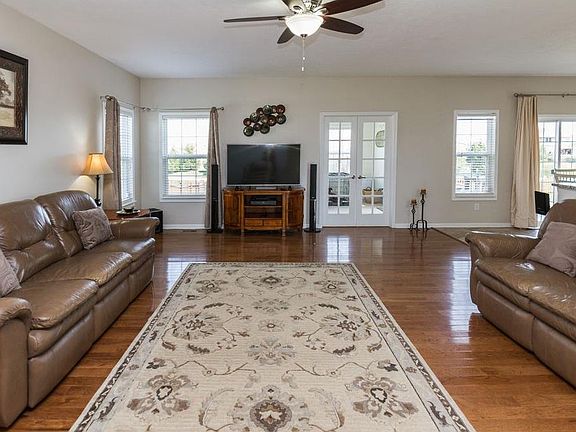 2nd image of 4674 McKinley Ct