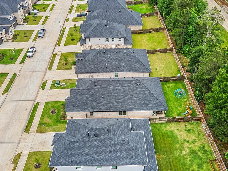 318 Springfield Terrace Dr — Photo 36